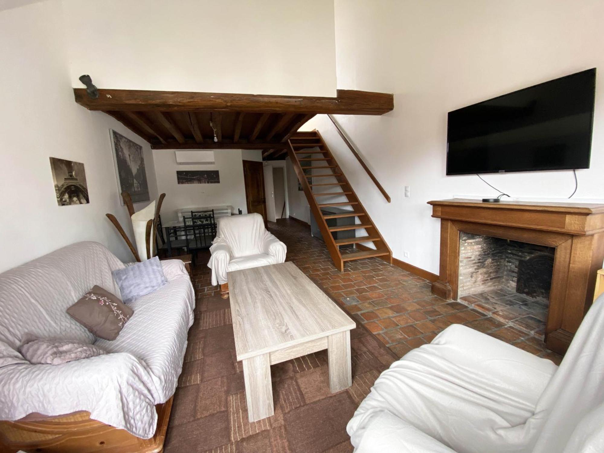 Appartement Tout Confort En Centre-Ville Cosne-sur-Loire Exteriör bild